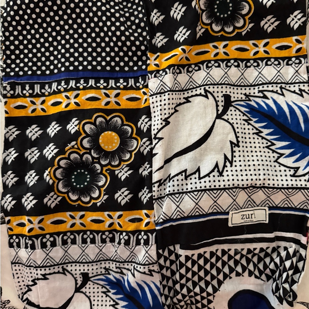 Zuri Black White Blue Patterned Tote